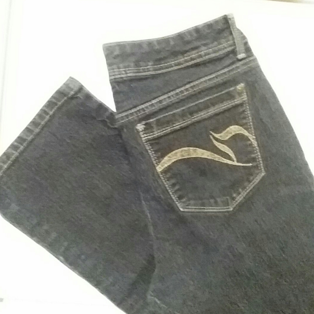 Gloria Vanderbilt dark wash jeans